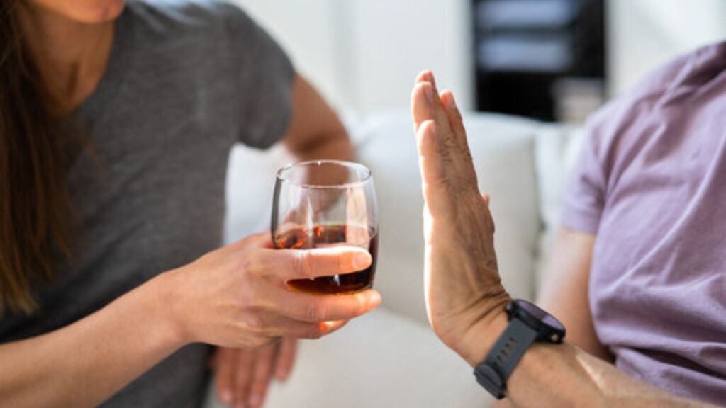 can-i-drink-kombucha-at-night-5-facts-you-must-know