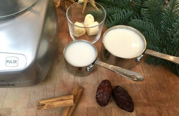  Traditional eggnog contain ingredients milk, cream, dates, eggs, sugar, banana.